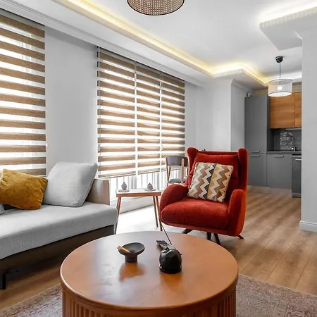 Stylish Boho 1br Steps From Trendy Tomtom Apartment *
